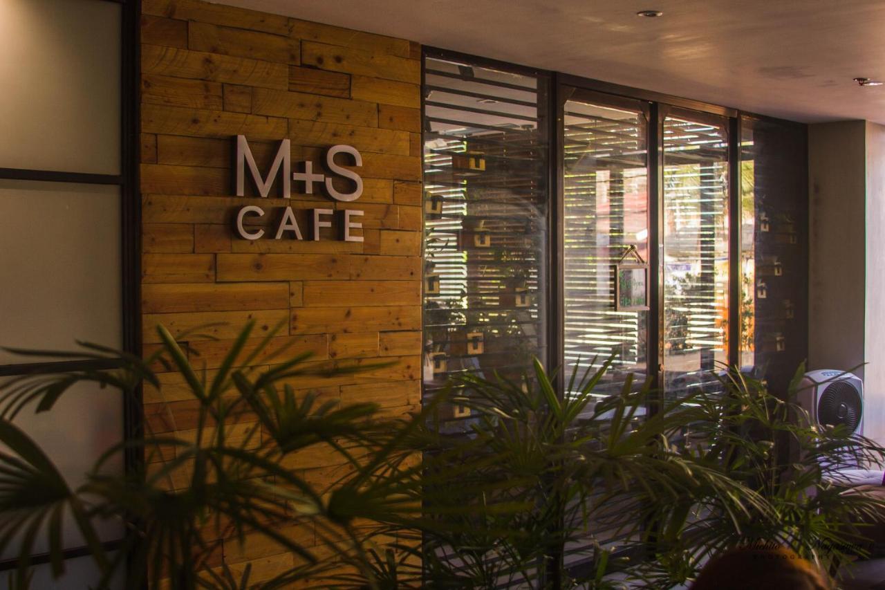Mabolo Garden Flat A6 With Free Rooftop Pool Cebu Екстер'єр фото